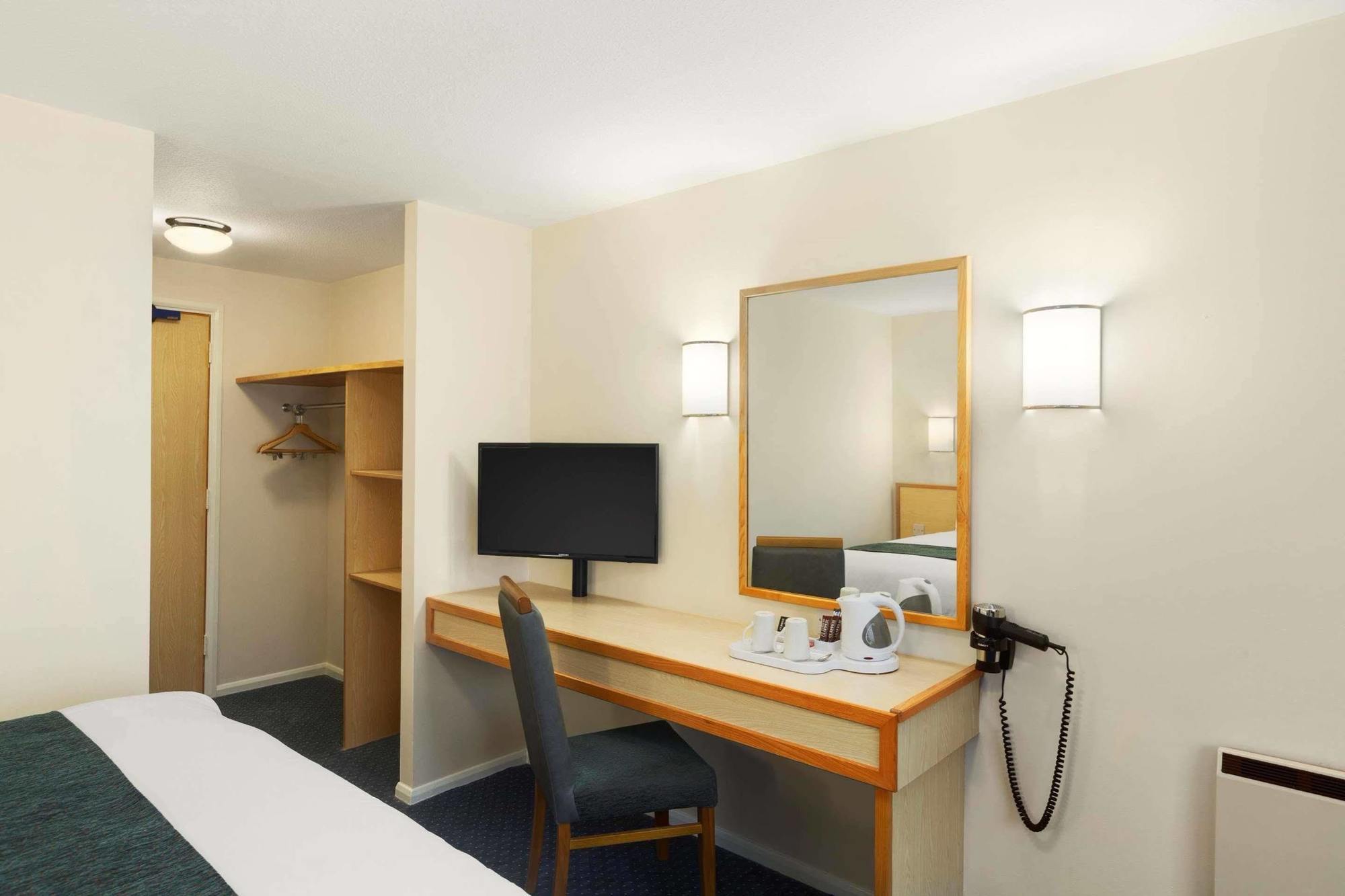 Days Inn Winchester Eksteriør bilde