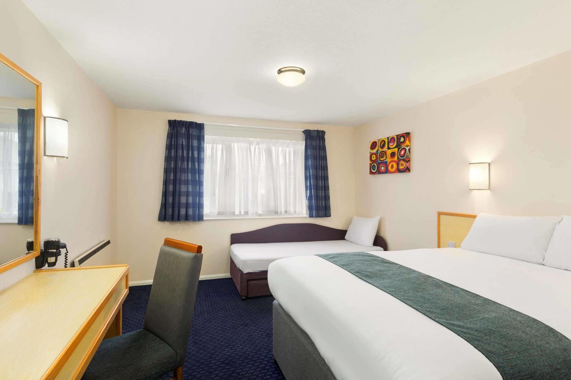 Days Inn Winchester Eksteriør bilde